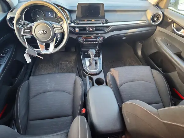 3KPF54AD8KE008555 2019 KIA FORTE - Image 8