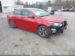3KPF54AD8KE025596 2019 KIA FORTE