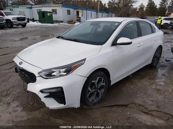 3KPF54AD8KE047632 2019 KIA FORTE - Image 2