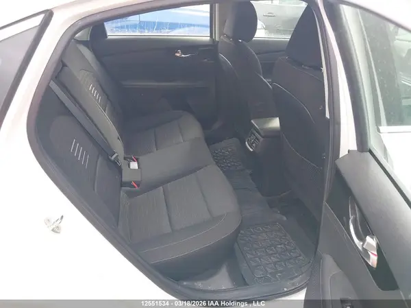 3KPF54AD8KE111541 2019 KIA FORTE - Image 8