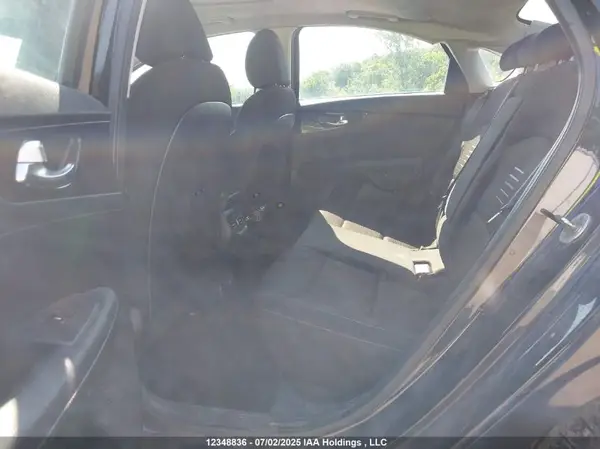 3KPF54AD8KE123754 2019 KIA FORTE - Image 8