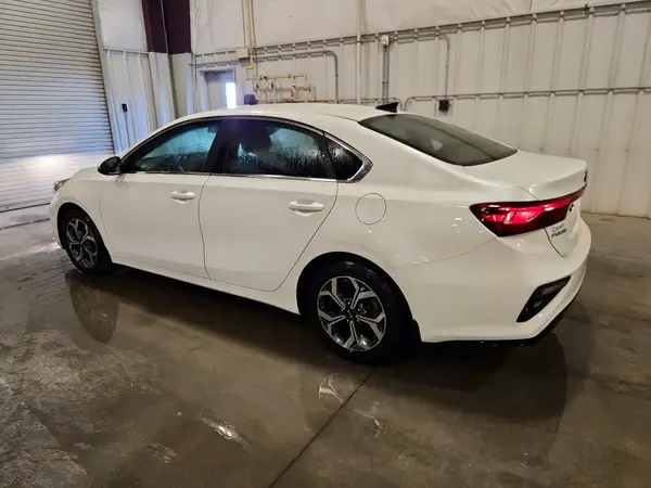 3KPF54AD8LE148686 2020 KIA FORTE - Image 2