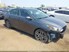 3KPF54AD8ME323617 2021 KIA FORTE