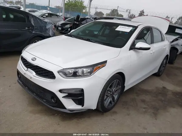 3KPF54AD8ME415617 2021 KIA FORTE - Image 2