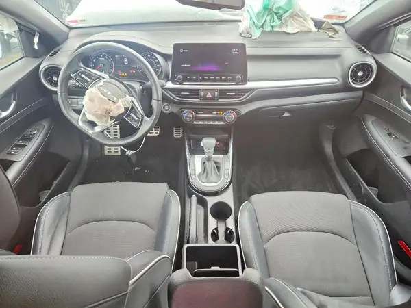 3KPF54AD8NE420978 2022 KIA FORTE - Image 8