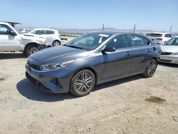 3KPF54AD8NE422245 2022 KIA FORTE - Image 1