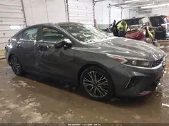 3KPF54AD8NE422746 2022 KIA FORTE