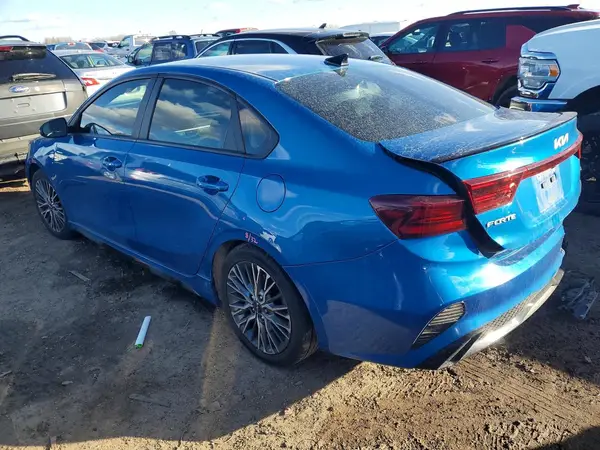 3KPF54AD8NE434539 2022 KIA FORTE - Image 2