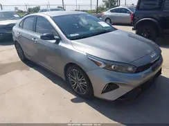 3KPF54AD8NE436596 2022 KIA FORTE