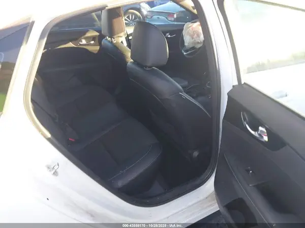 3KPF54AD8NE441460 2022 KIA FORTE - Image 8