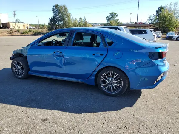 3KPF54AD8NE444262 2022 KIA FORTE - Image 2
