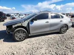 3KPF54AD8NE448084 2022 KIA FORTE