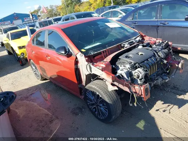 3KPF54AD8NE452037 2022 KIA FORTE - Image 1