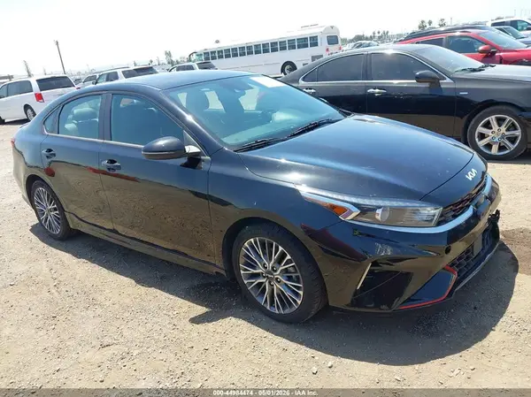 3KPF54AD8NE454953 2022 KIA FORTE - Image 1