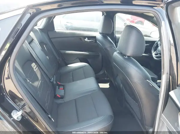 3KPF54AD8NE454953 2022 KIA FORTE - Image 8