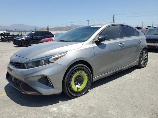 3KPF54AD8NE456508 2022 KIA FORTE - Image 1