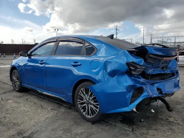 3KPF54AD8NE457402 2022 KIA FORTE - Image 2