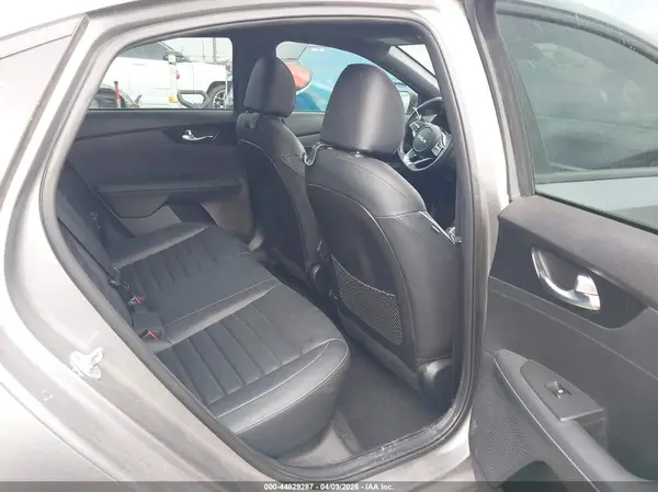 3KPF54AD8NE474295 2022 KIA FORTE - Image 8