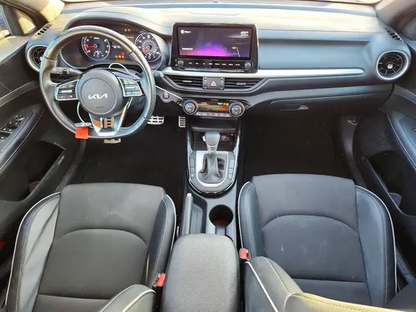 3KPF54AD8NE477813 2022 KIA FORTE - Image 8