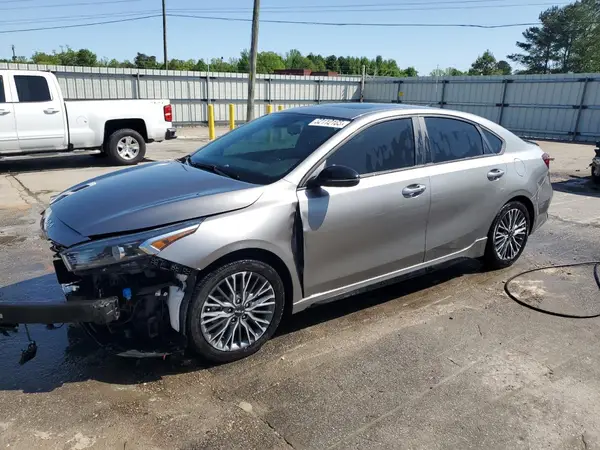 3KPF54AD8NE479934 2022 KIA FORTE - Image 1