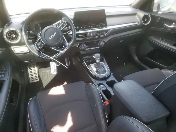 3KPF54AD8NE481652 2022 KIA FORTE - Image 8