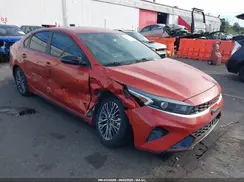 3KPF54AD8NE485779 2022 KIA FORTE