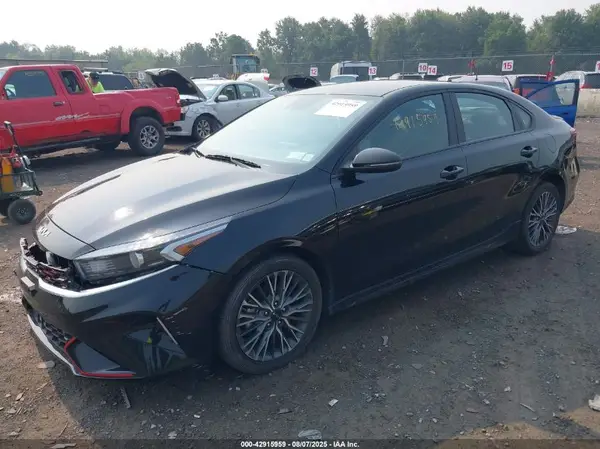 3KPF54AD8NE488066 2022 KIA FORTE - Image 2
