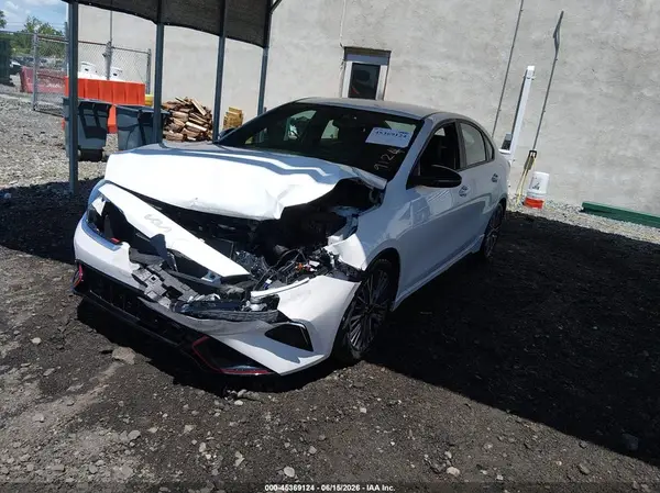 3KPF54AD8NE494319 2022 KIA FORTE - Image 2