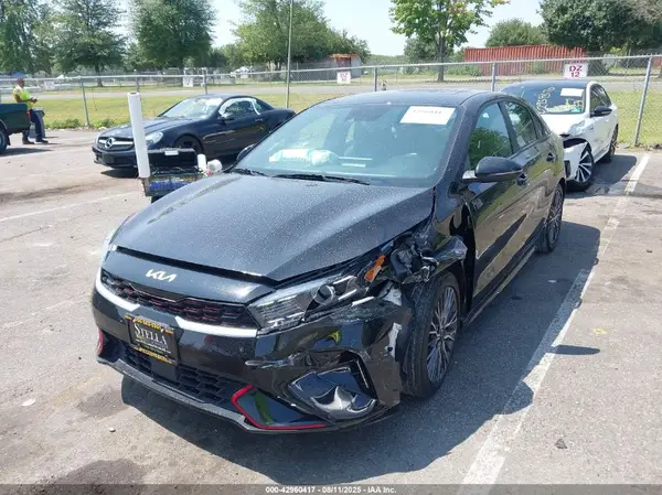 3KPF54AD8NE495714 2022 KIA FORTE - Image 2