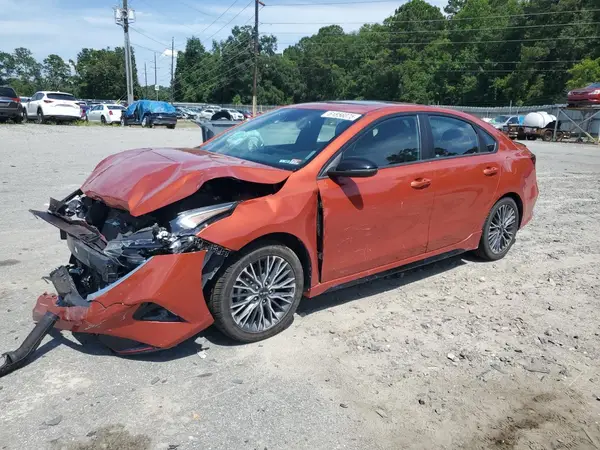 3KPF54AD8NE499486 2022 KIA FORTE - Image 1