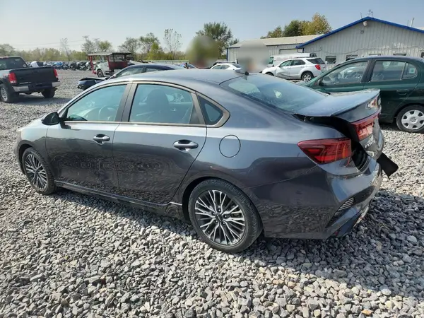 3KPF54AD8NE507232 2022 KIA FORTE - Image 2