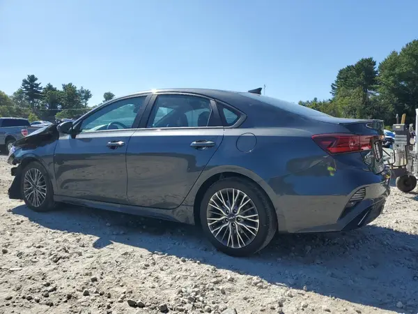 3KPF54AD8PE513518 2023 KIA FORTE - Image 2