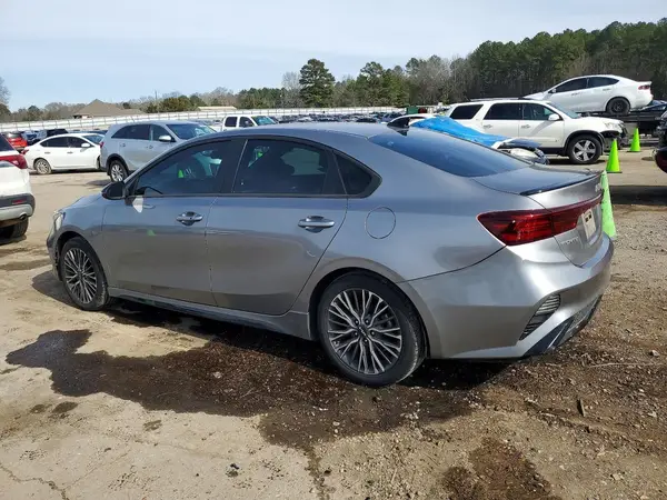 3KPF54AD8PE524423 2023 KIA FORTE - Image 2