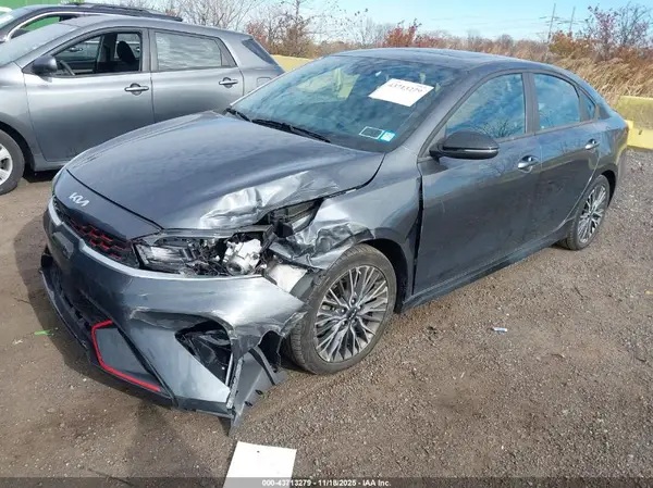 3KPF54AD8PE528133 2023 KIA FORTE - Image 2