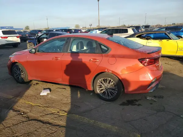 3KPF54AD8PE528374 2023 KIA FORTE - Image 2