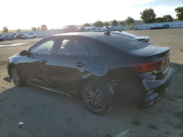 3KPF54AD8PE538208 2023 KIA FORTE - Image 2