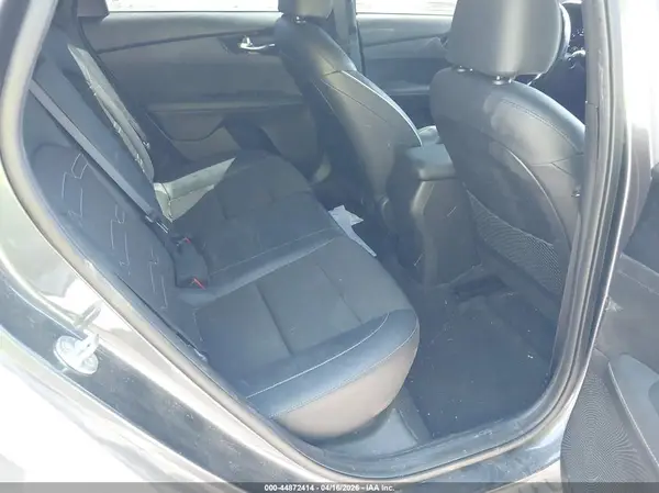3KPF54AD8PE541268 2023 KIA FORTE - Image 8