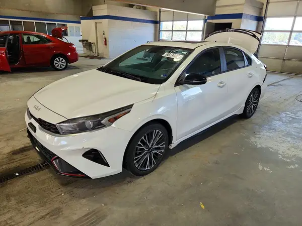 3KPF54AD8PE547586 2023 KIA FORTE - Image 1