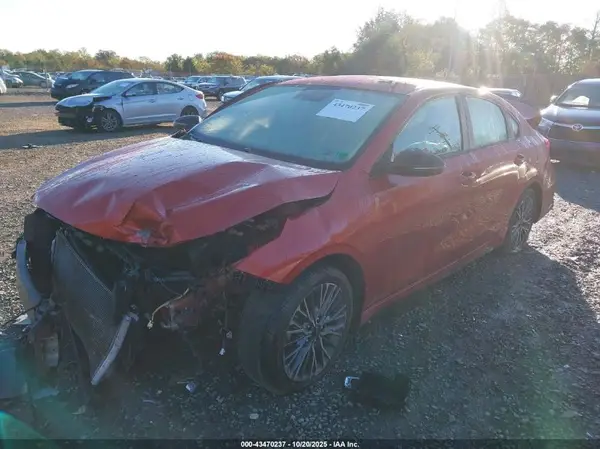 3KPF54AD8PE548821 2023 KIA FORTE - Image 2
