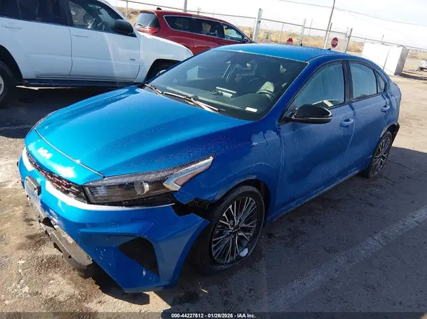 3KPF54AD8PE548964 2023 KIA FORTE - Image 2