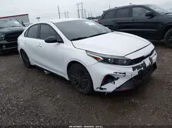 3KPF54AD8PE549306 2023 KIA FORTE