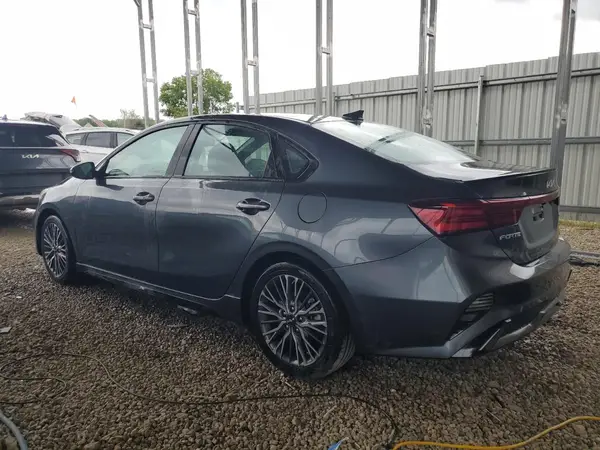3KPF54AD8PE549581 2023 KIA FORTE - Image 2