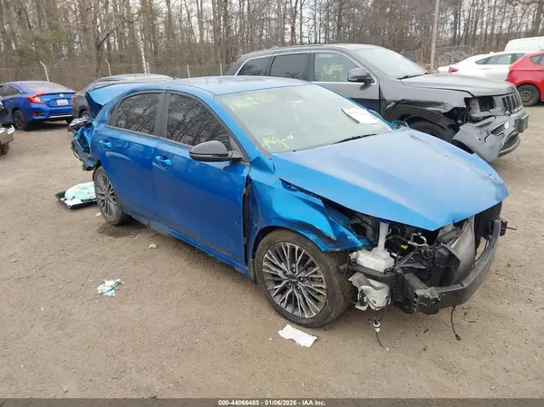 3KPF54AD8PE549953 2023 KIA FORTE - Image 1