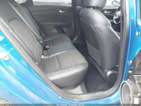 3KPF54AD8PE549953 2023 KIA FORTE - Image 8