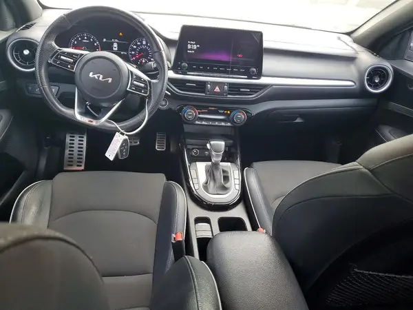 3KPF54AD8PE553288 2023 KIA FORTE - Image 8