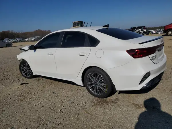 3KPF54AD8PE557325 2023 KIA FORTE - Image 2