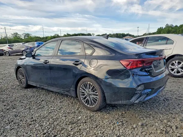 3KPF54AD8PE558071 2023 KIA FORTE - Image 2