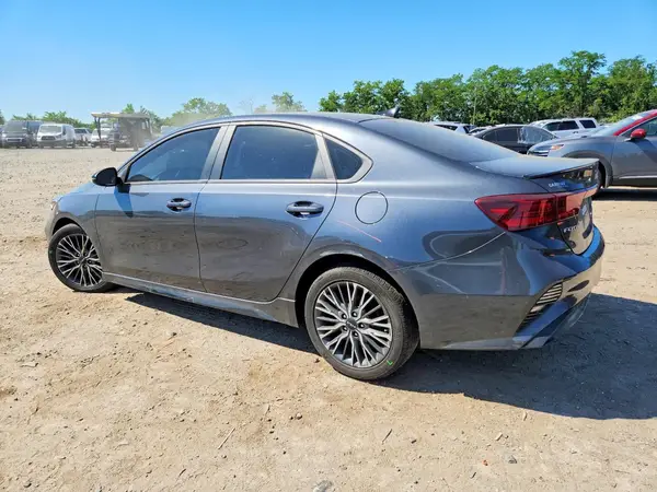 3KPF54AD8PE559060 2023 KIA FORTE - Image 2
