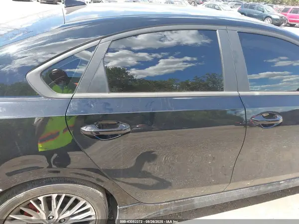 3KPF54AD8PE560676 2023 KIA FORTE - Image 8