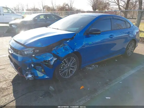 3KPF54AD8PE562329 2023 KIA FORTE - Image 2